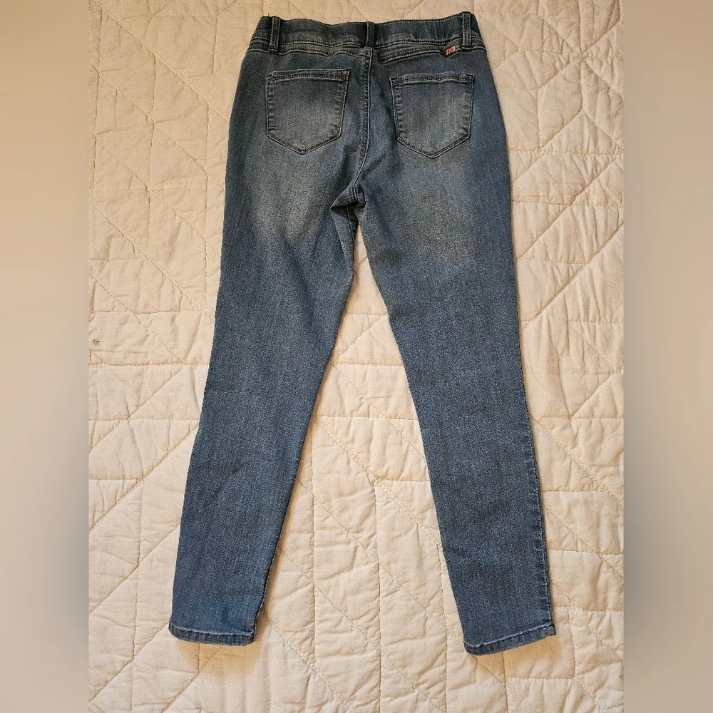 1822 'Butter' Denim  Mid-Rise Skinny Jeans- Size 8 - Picture 3 of 8